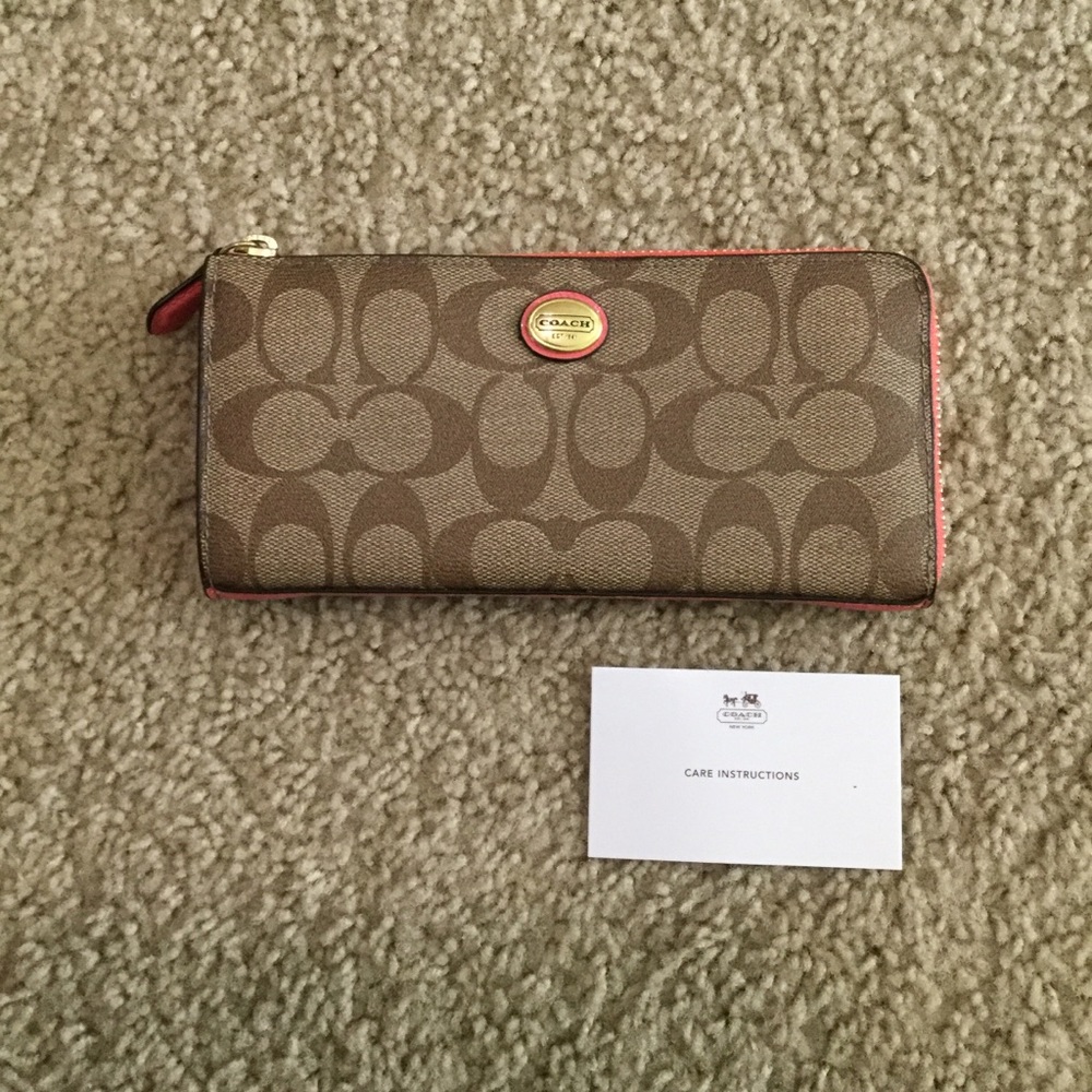 Coach wallet (new)
